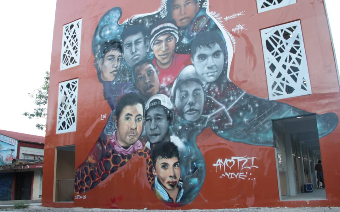 Video: Graffiti en Ayotzinapa “Los Olvidados”